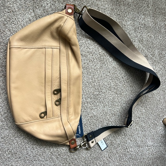 Cross Your Heart Sling - Leather Butterscotch and Adjustable Crossbody Strap - Picture 7 of 12